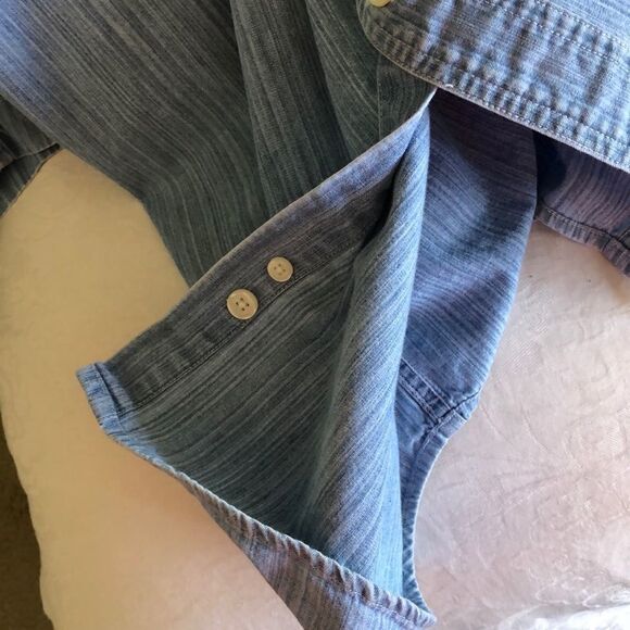 Gap Factory Short Sleeve Denim Shirt Size L EUC - Picture 5 of 5